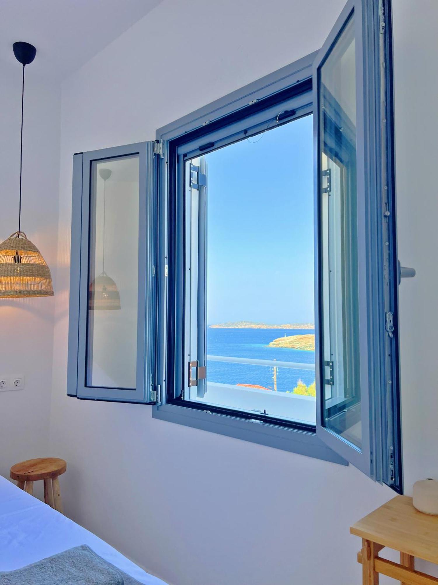 Theros Apartment