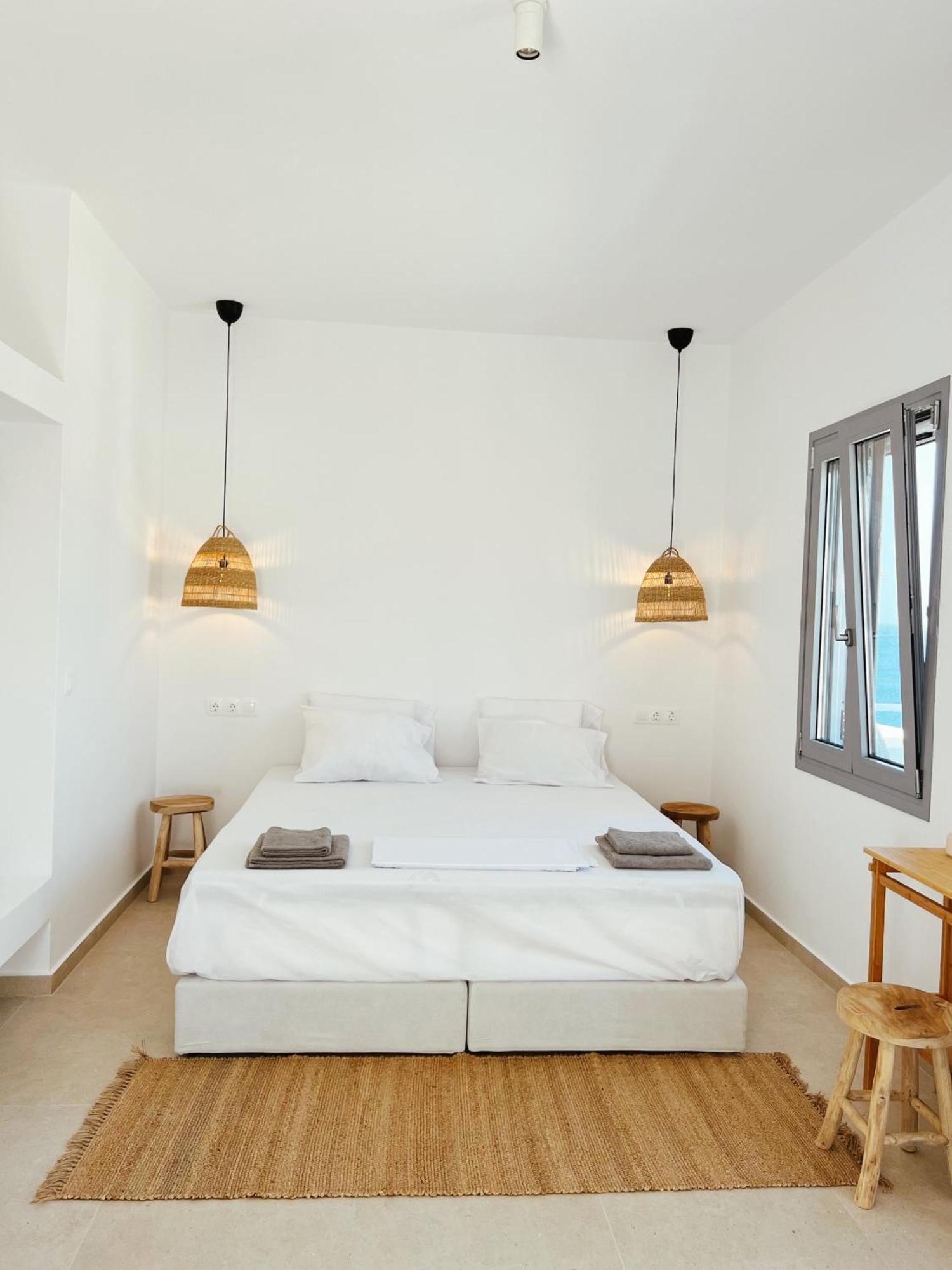 Theros Apartment Batsi (Andros)